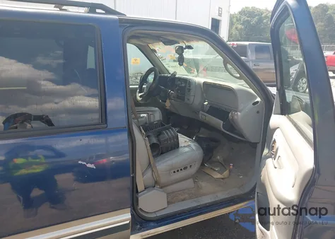 1999 Chevrolet Suburban 1500 Lt from USA, damaged, VIN 1GNEC16R9XJ337917